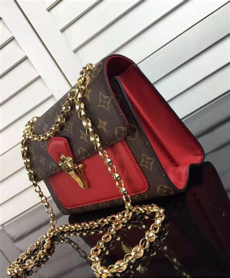 bolsa lv roja